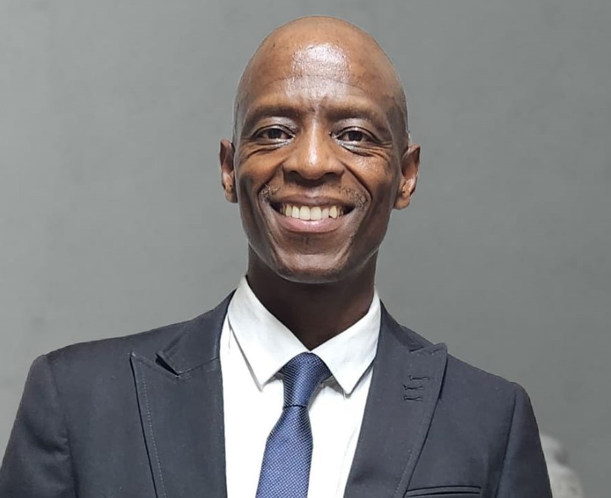 Mr Mokgethi Moloto