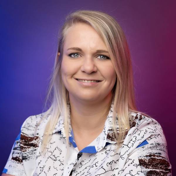 Dr Janie Duvenhage